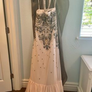 BCBG MAXAZRIA long dress gown bohemian style.  Size 8 NWT